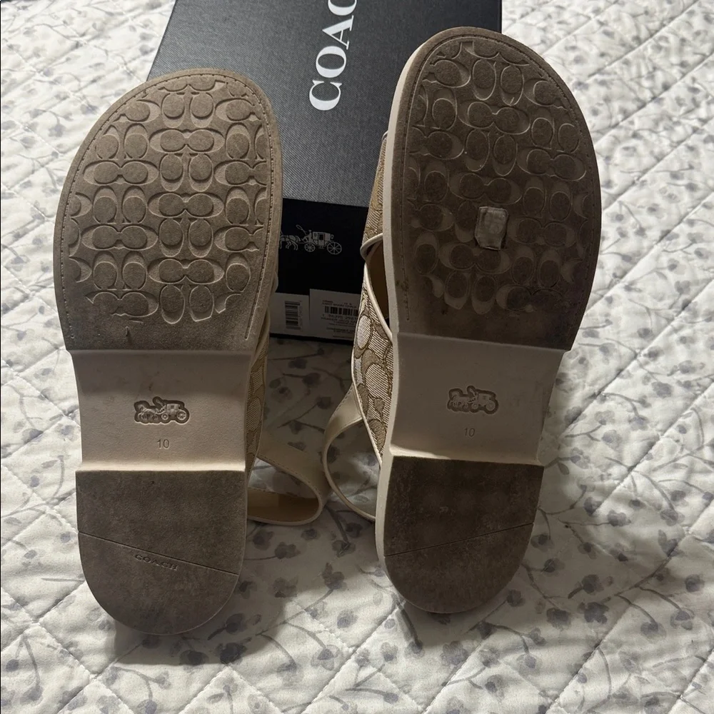 Coach Women's Cream and Tan Fraser Jacq Sandals 10 - Picture 6 of 8